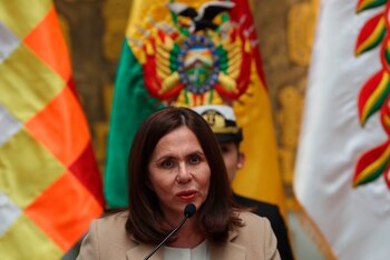 En la imagen la canciller