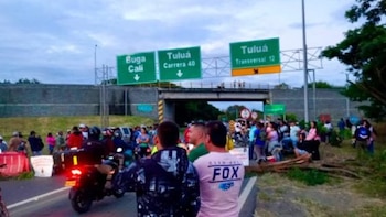Los manifestantes buscan una salida con el Gobierno Nacional que permita levantar el bloqueo en el Valle del Cauca - crédito @SharkyUribe/X