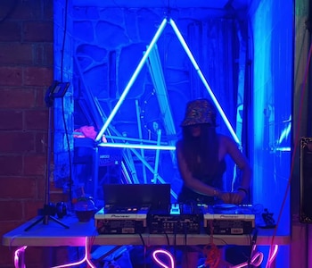 Jannine Alcántara era DJ y