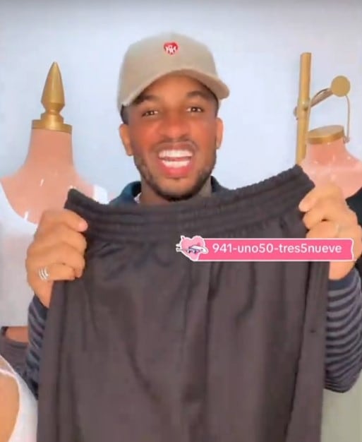 Xiomy Kanashiro bromea con sus ventas por el cumpleaños de Farfán y él responde: “Mucha galaxia”. Captura: Tiktok.