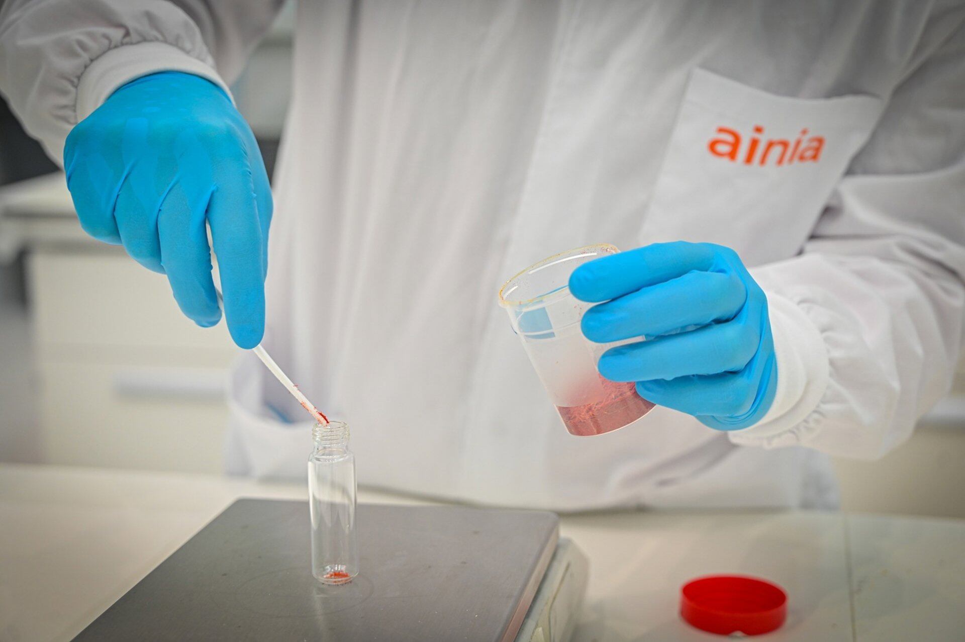 Validan una nueva metodología para detectar fraudes en especias como el orégano y azafrán