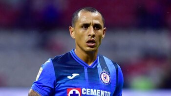 Yoshimar Yotún sale expulsado del