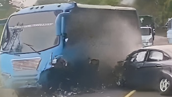 Ocho personas resultaron lesionadas en accidente entre un bus y un automóvil en vía a Mesitas del Colegio, Cundinamarca