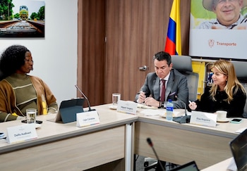 La ministra de Transporte, Elsa Noguera, anunció que 9 de las 21 unidades funcionales del corredor Buga-Buenaventura fueron destrabadas, incluida la vía alterna interna -crédito Ministerio de Transporte