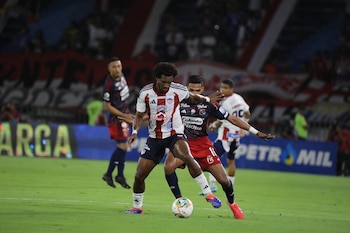 El Poderoso de la Montaña dirigido por Alejandro Restrepo, venció en Barranquilla a Junior y quedó como líder del grupo A de los cuadrangulares de la Liga BetPlay - crédito Jairo Cassiani / Colprensa