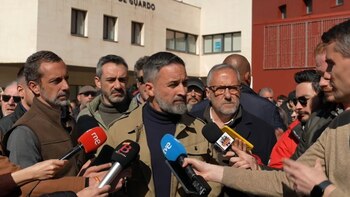 Abascal compromete un referéndum sobre