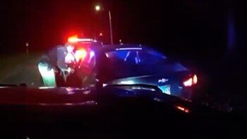 Un video muestra cómo un