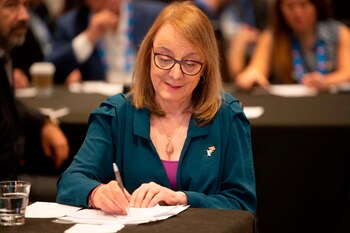 Santa Cruz presentó un activo digital de bioeconomía circular en Canadá