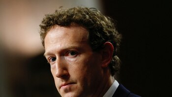 Mark Zuckerberg marca sus diferencias