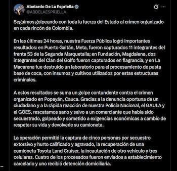 Desde el 7 de agosto, el gobierno de De la Espriella reportó 1.574 capturas, 10 extradiciones y la incautación de 23.642 kilogramos de estupefacientes, incluidos 12.296 kilogramos de cocaína - crédito X