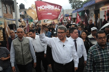 El senador con licencia visitó