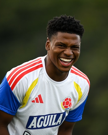 Óscar Perea juega en el Club América de México tras su paso por el fútbol europeo con Strasbourg de Francia y AVS Futebol de Portugal - crédito FCF