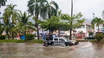 Embajada de Canadá emite alerta de viaje para México por el huracán Simón