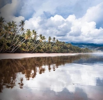 Costa Rica permite estadía de