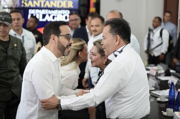 Abelardo de la Espriella sostuvo un encuentro con dirigentes de Norte de Santander - crédito Captura de Pantalla X/@charlessradio