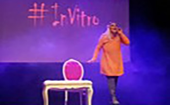 Pany Chama sobre el escenario