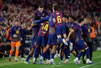 Los jugadores del FC Barcelona celebrando el gol de Markus Rashford (EFE/Andreu Dalmau)