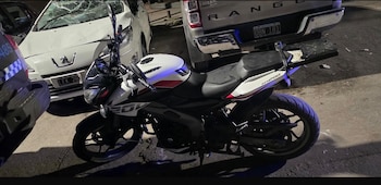 Circulaban en una moto robada y fueron detenidos tras una persecución entre Flores y el Barrio Zavaleta