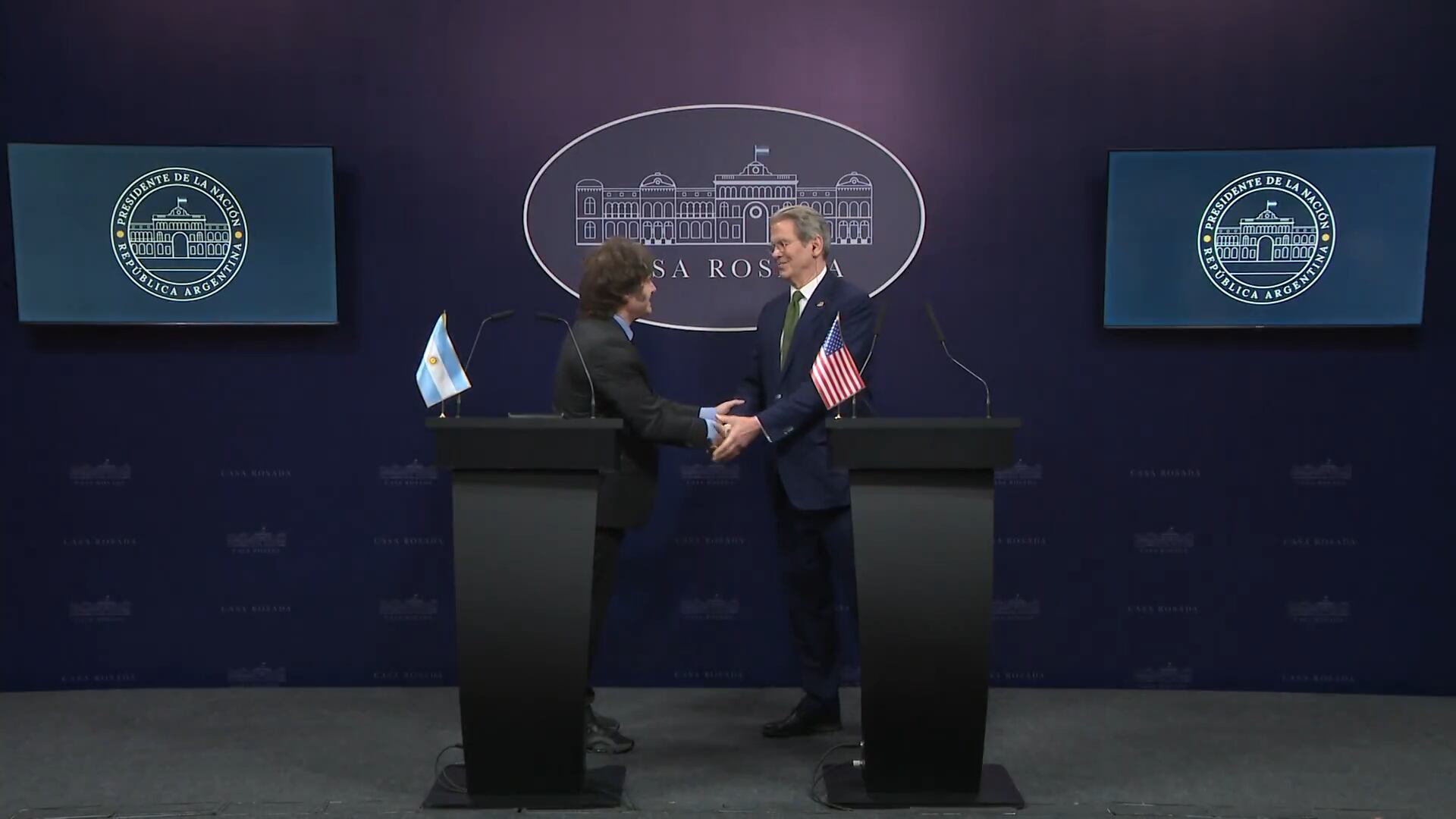 Javier Milei y Scott Bessent durante su encuentro oficial en la Casa Rosada, (Buenos Aires, Argentina)