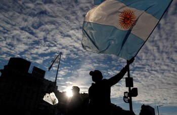 Manifestantes participan en una protesta