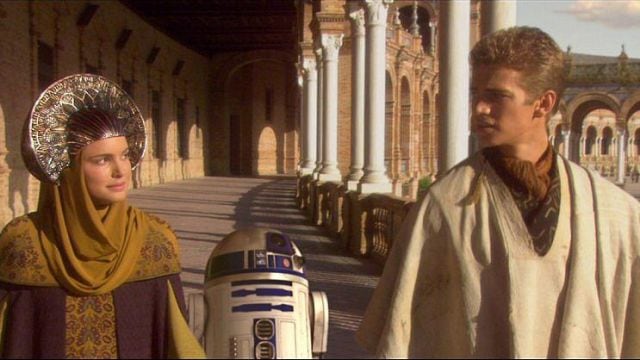 Hayden Christensen admitió haber conservado trenzas de Padmé Amidala y un sable láser del set de rodaje (Disney)