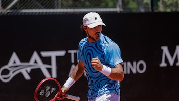 Puño apretado para Andrea Collarini,