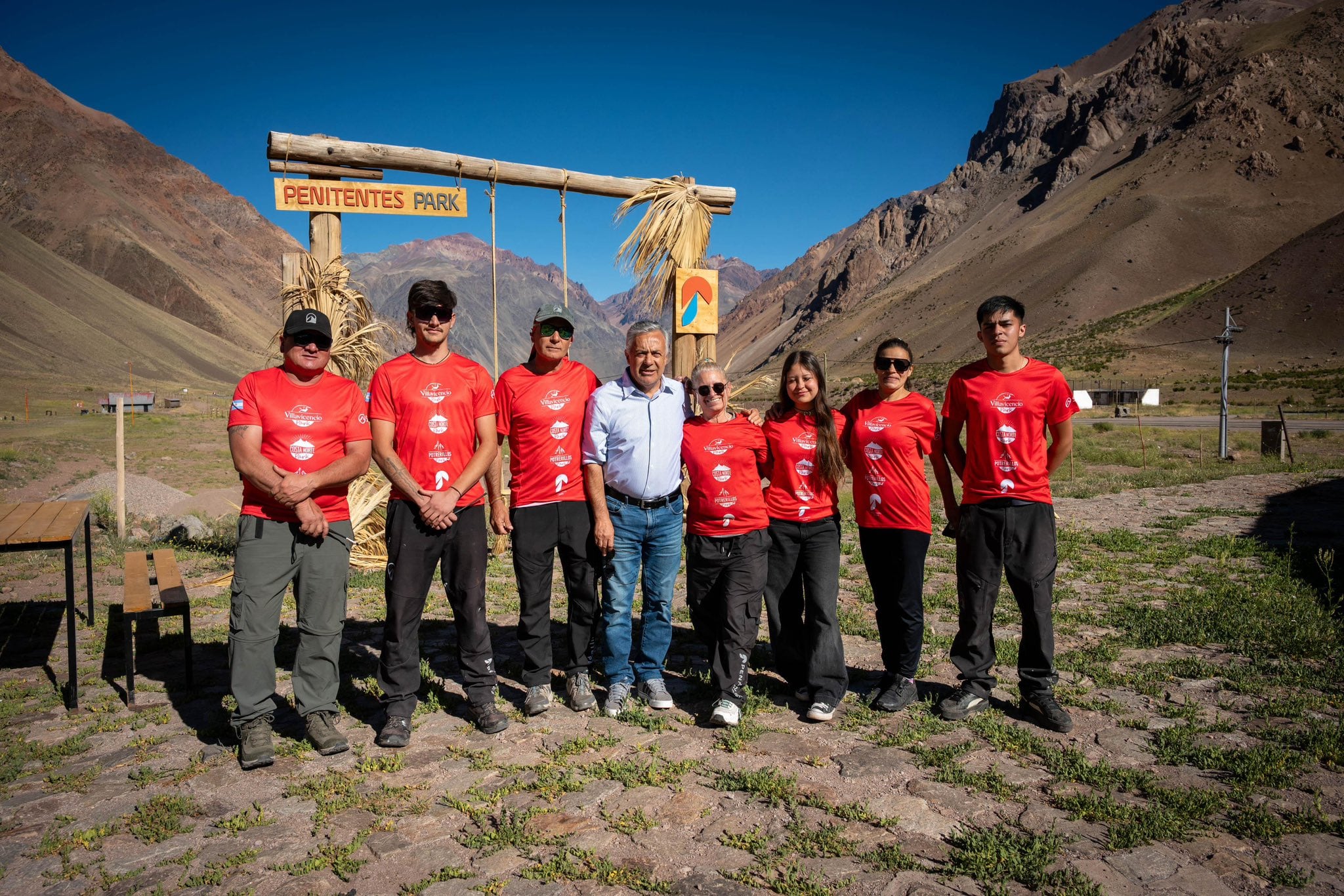 El gobernador Alfredo Cornejo, en su visita al complejo