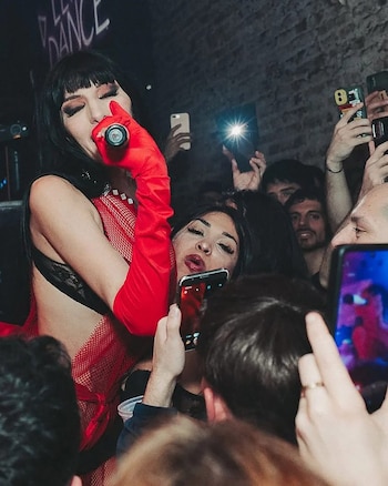 Jazmín con sus fans en