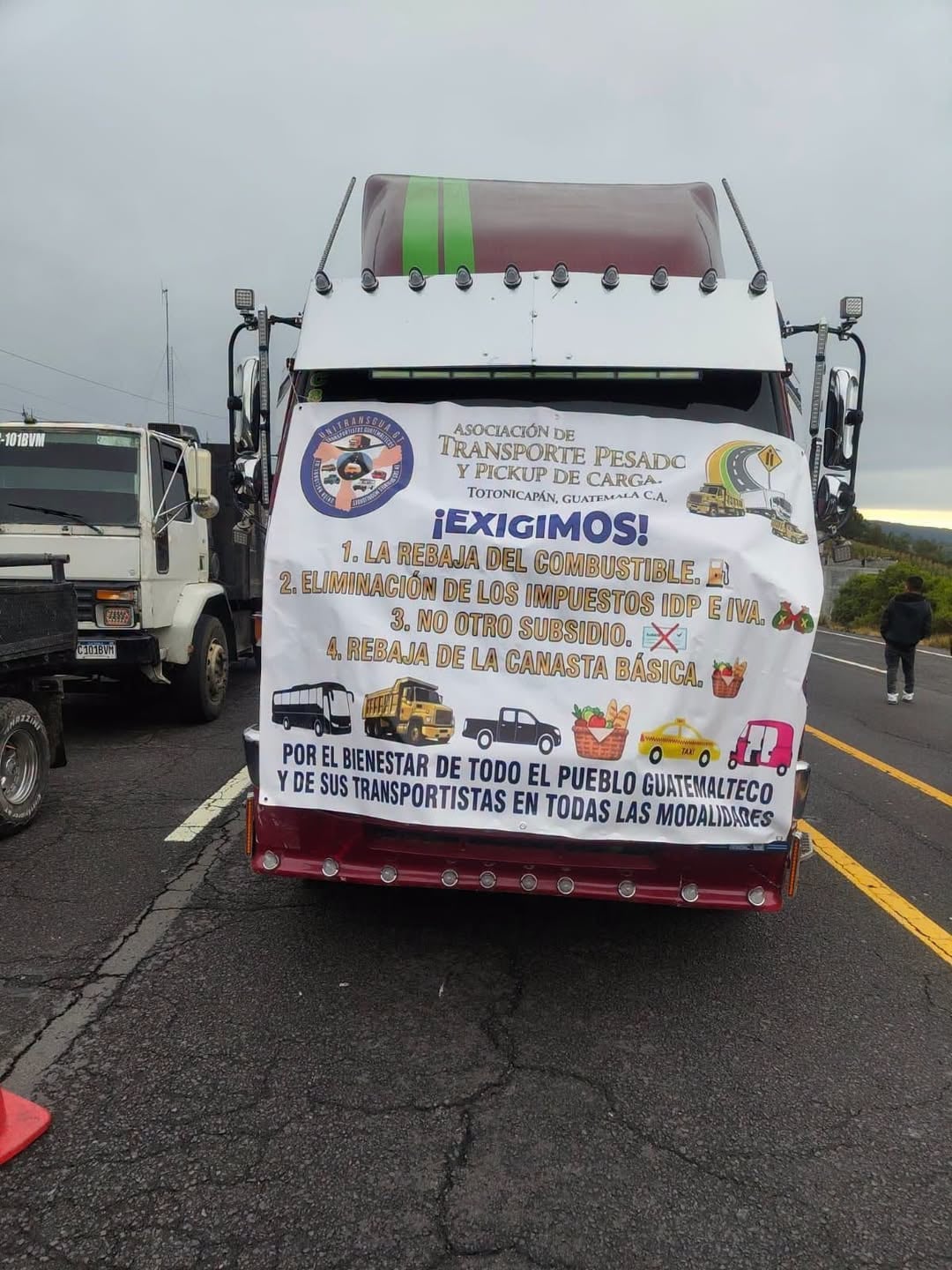 Provial reportó 17 manifestaciones en distintas rutas de Guatemala y una jornada que afectó la movilidad hacia trabajos, centros de estudio y actividades comerciales. (Redes Sociales)