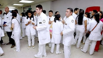 Becarios hondureños del programa 20/20