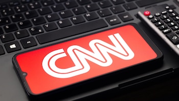 CNN, MS NOW y Politico piden a un tribunal que restaure su acceso a la Casa Blanca hasta un fallo definitivo
