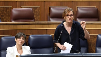 Mónica García dice que la izquierda está "escandalizada" con Zapatero y exige explicaciones claras sobre sus joyas