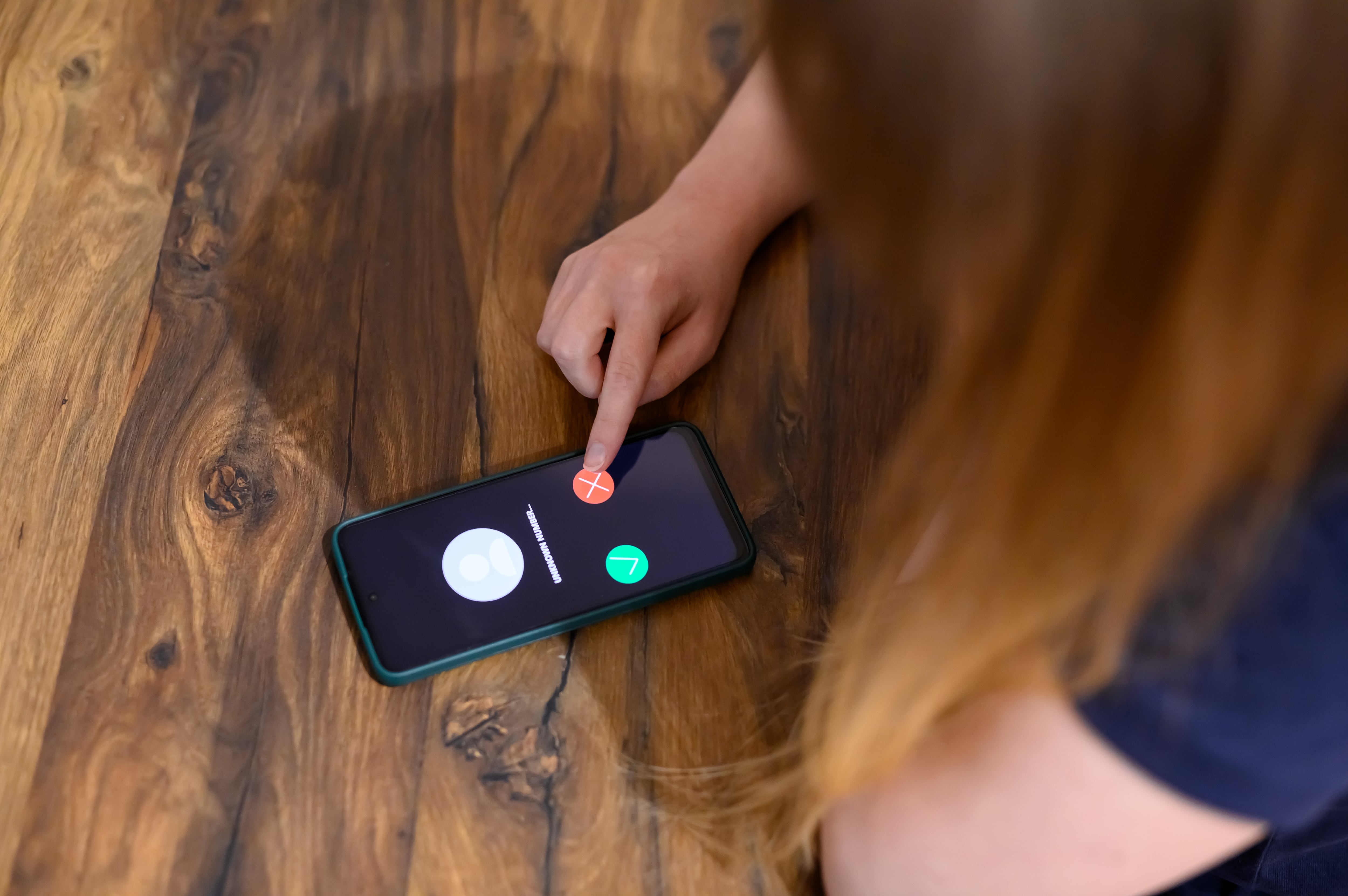 La estafa telefónica comenzó después de que una clienta contactó a su banco por Instagram para reclamar por una cuenta asociada a su comercio en Mar del Plata. (Foto de archivo: Adobe Stock)