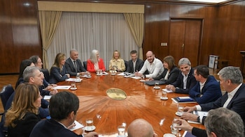 Ante la falta de votos para eliminar las PASO, el Gobierno abre una negociación con los aliados: las gestiones de Bullrich y Santilli