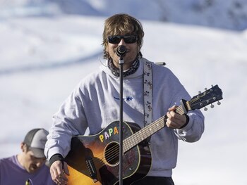 21/01/2024 MARLON EN BAQUEIRA.
A lo