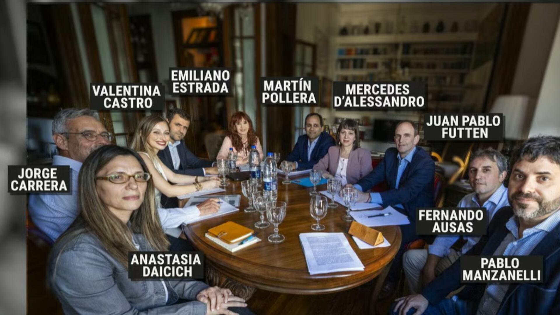 La ausencia de figuras políticas fuertes evidenció el clima de indefinición interna