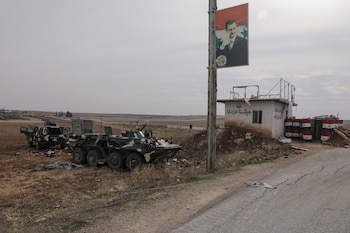 Vehículos militares se encuentran en