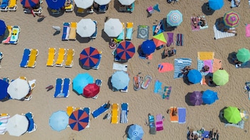 El calor pone en aviso a Mallorca y Valencia y las lluvias a Asturias