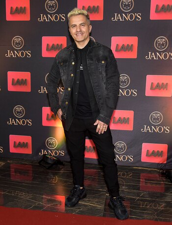 Fiesta 2000 programas de LAM - Alfombra roja