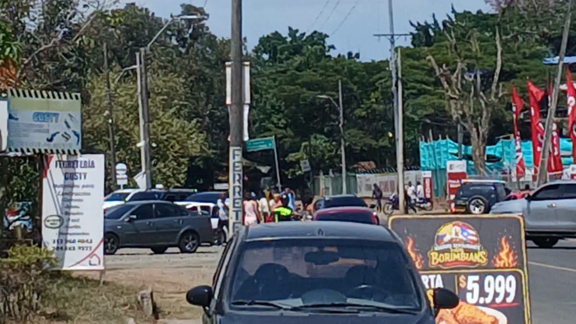 Un artefacto explosivo fue lanzado contra un puesto de control del Ejército Nacional en Las Piñas, zona rural de Jamundí, Valle del Cauca - crédito X