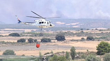 El incendio en Orés (Zaragoza) afecta ya a más de 15.000 hectáreas: siete pueblos evacuados y cuatro en preaviso