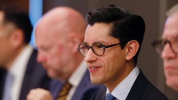 Figuras del PRI y PAN no confiarán ciegamente en Roberto Velasco como nuevo titular de la SRE y adelantan “análisis”