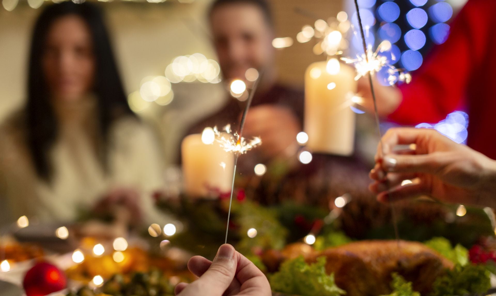 La vigilia de Nochebuena une fe, música y encuentro familiar en una jornada cargada de expectativa y significado cristiano. (Freepik)