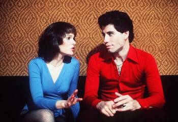 Karen Lynn Gorney y John