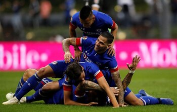 Foto de archivo de futbolistas