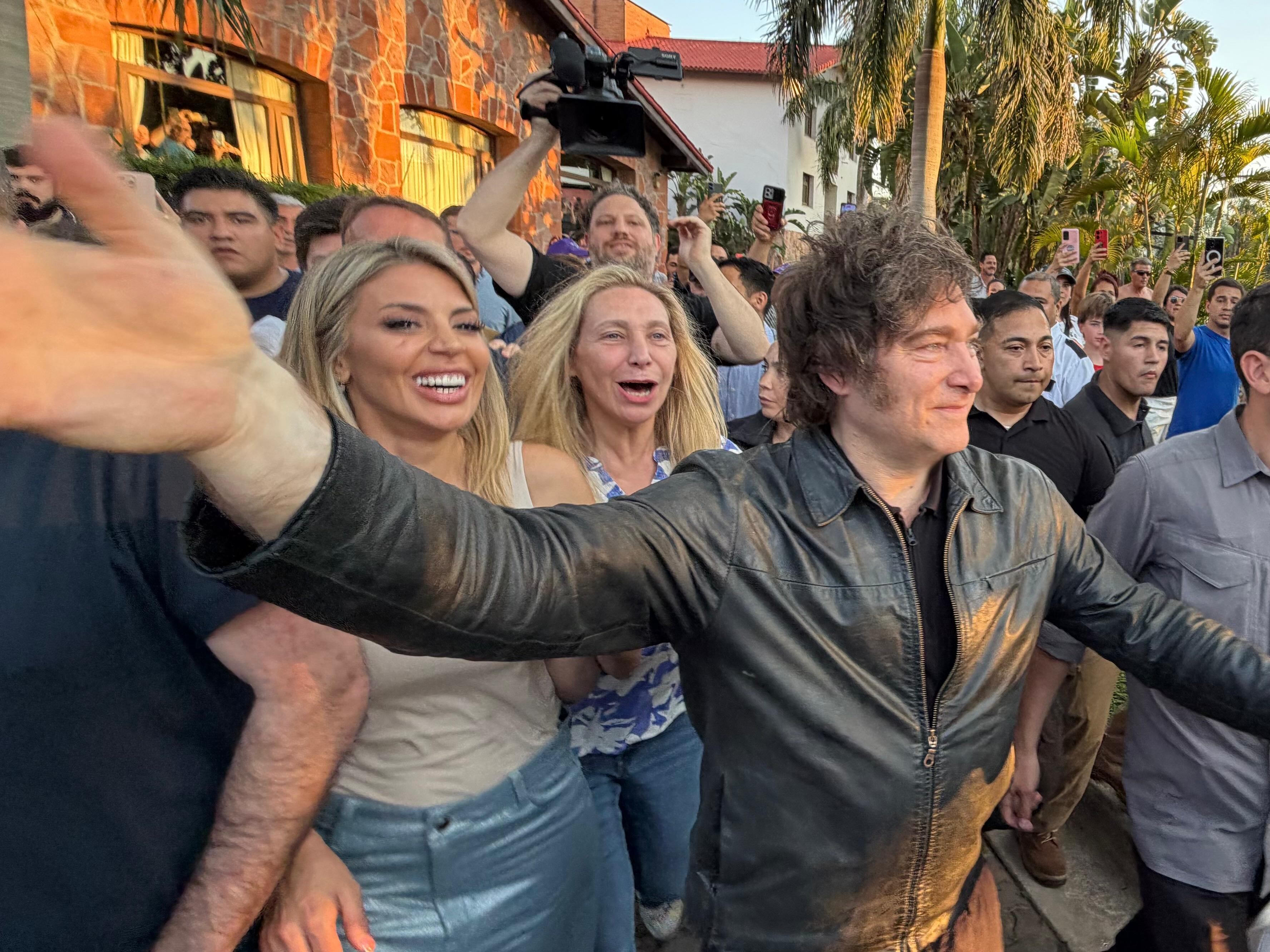 Milei junto a la candidata correntina de LLA Virginia Gallardo: a diferencia de lo que ocurrió en Chaco, no hubo foto con el gobernador Gustavo Valdés