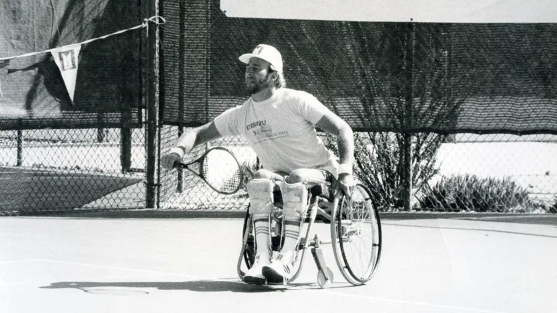 A los 18 años quedó paralizado, pero una visita al centro de rehabilitación lo llevó a cambiar la historia del tenis