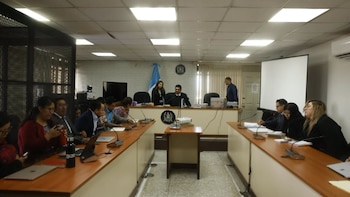 Guatemala: El juez Mynor Moto dicta el sobreseimiento a favor de cuatro dirigentes de los 48 Cantones, lo cual los deja libres de todo cargo penal