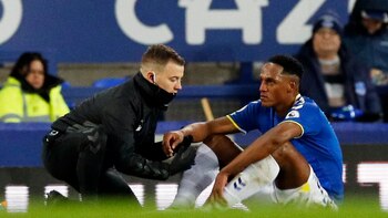 Everton, de Yerry Mina, exhorté