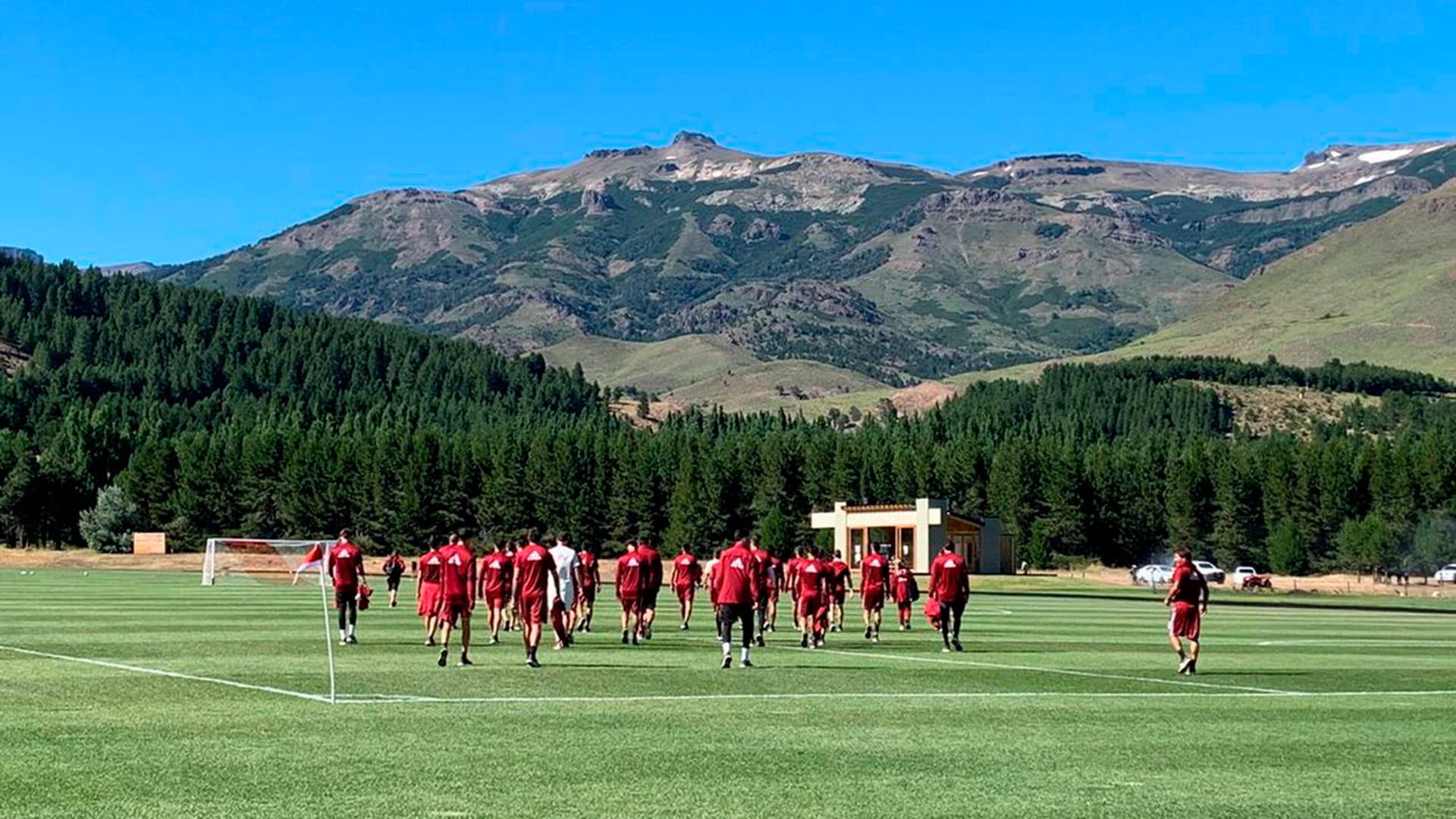 River Plate planea realizar parte de la puesta a punto en San Martín de los Andes (@RiverPlate)